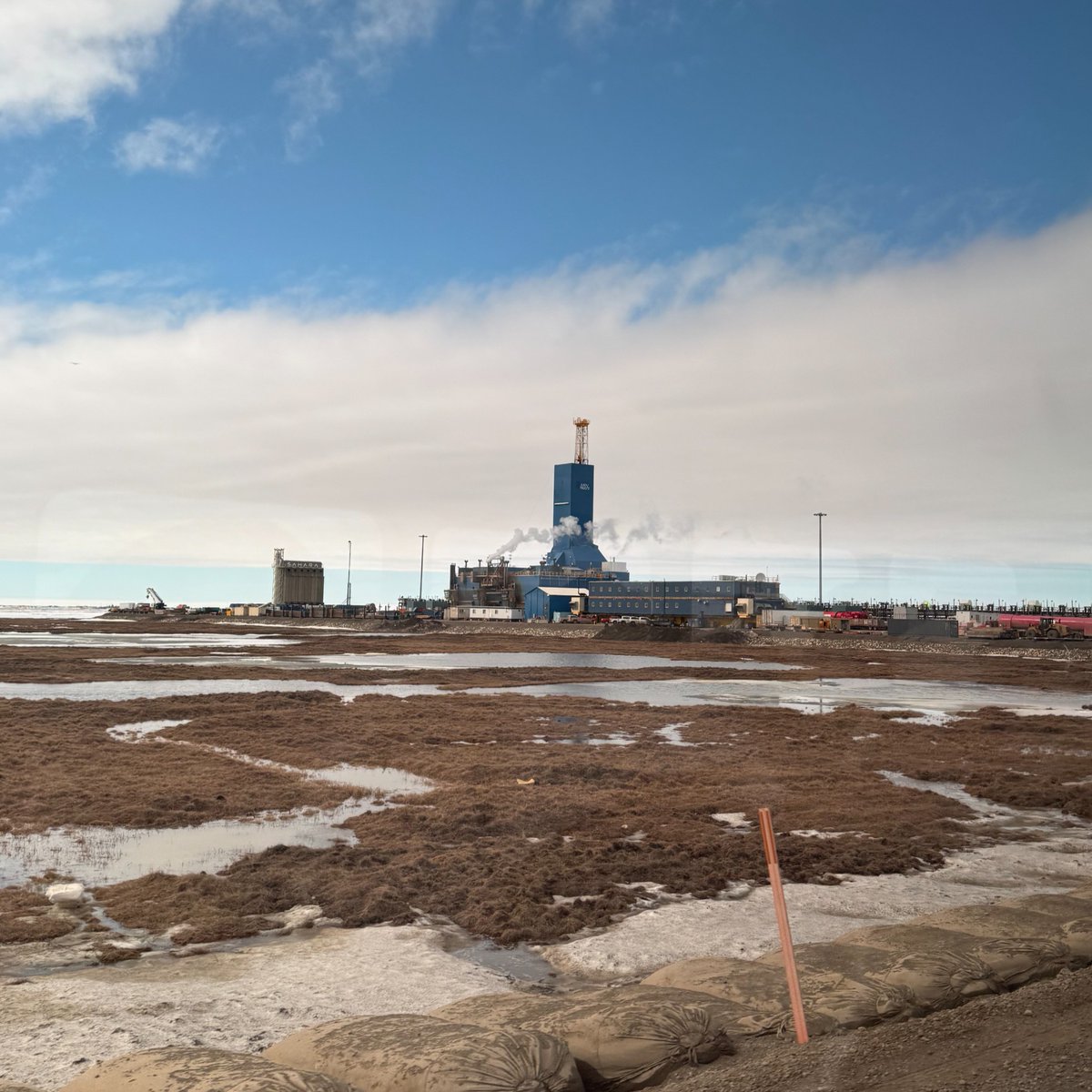 AOGA's tweet image. AOGA joined the @AlaskaChamber’s Community Outreach Trip to Prudhoe Bay last week. With support from @HilcorpEnergyCo & @COP_Alaska & more, we toured key North Slope sites and connected with the people driving Alaska’s economy.
Thanks to all who made it possible!