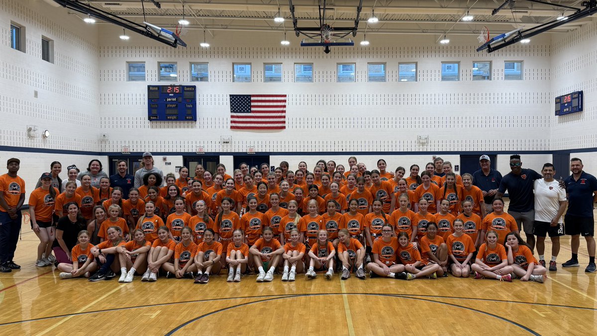 Saint Viator Flag Football (@viatorflagfb) on Twitter photo What an AMAZING day - we were fortunate to welcome Coaches Gus, Lenny and MK from <a href="/BearsOutreach/">Chicago Bears</a>. They brought <a href="/ChicagoBears/">Chicago Bears</a> special guest Ray McElroy and Monsters Flag Football clinic to our community. Our girls had a great time developing their 🏈 skills. Thank you! #GoLions What an AMAZING day - we were fortunate to welcome Coaches Gus, Lenny and MK from <a href="/BearsOutreach/">Chicago Bears</a>. They brought <a href="/ChicagoBears/">Chicago Bears</a> special guest Ray McElroy and Monsters Flag Football clinic to our community. Our girls had a great time developing their 🏈 skills. Thank you! #GoLions