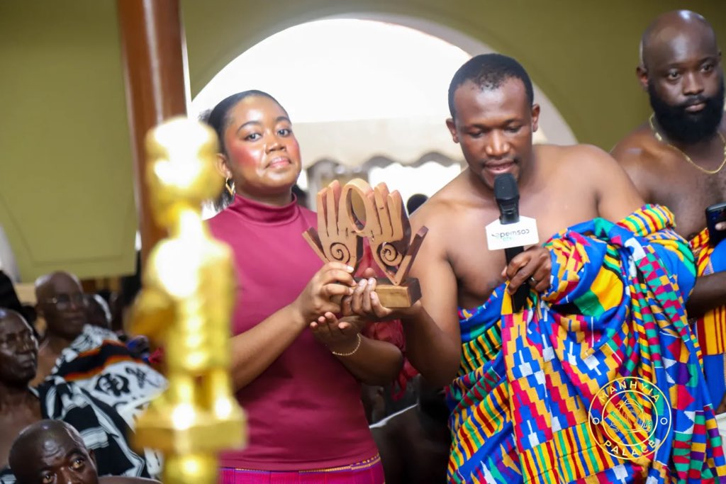 Asante_nation's tweet image. Six new Adinkra symbols reflecting the rulership of the 16th Monarch of the Asante Kingdom, Otumfuo Osei Tutu II, have been crafted by Aliska Business Advisory and Research.

According to Mr. Agyemang, the development of these symbols was preceded by extensive research spanning…