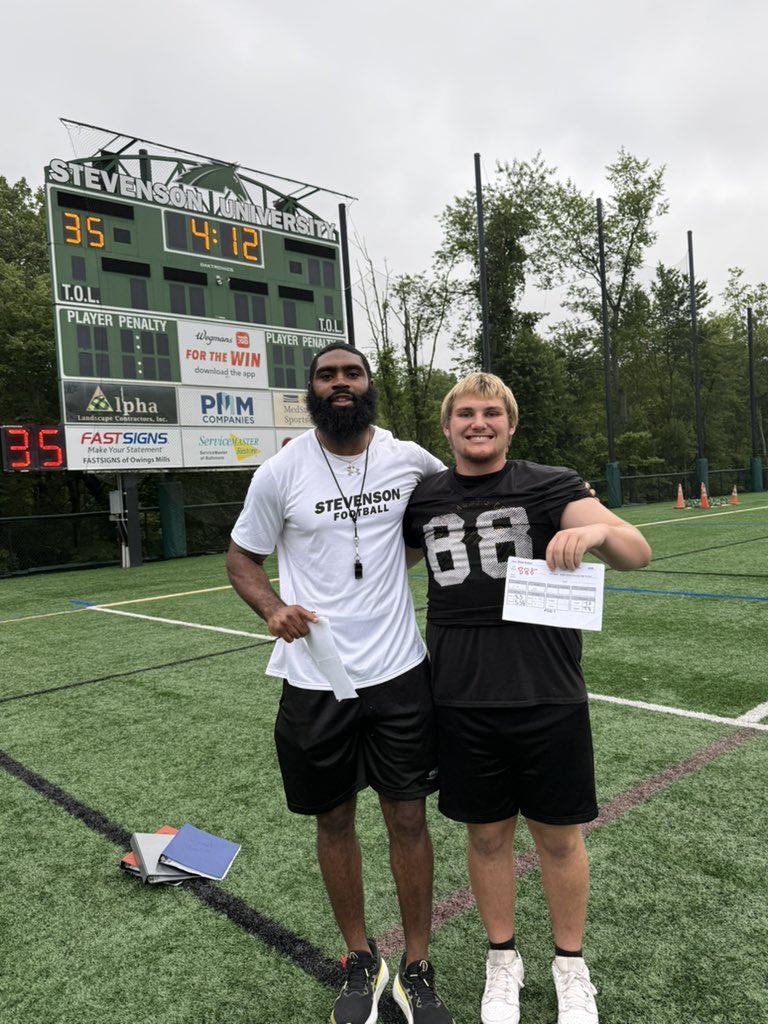 drewsutton43's tweet image. Had a great time last night at @SUMustangFB Good to see coach @DavidH51 and @Coach_neik
@edhottle1 @Coach_Hoeg @CoryPietrzyk22 @CoachMontanez @Coach_neik @QACHS_Football @Coach__Mooney @AikinBrian @jbmandes