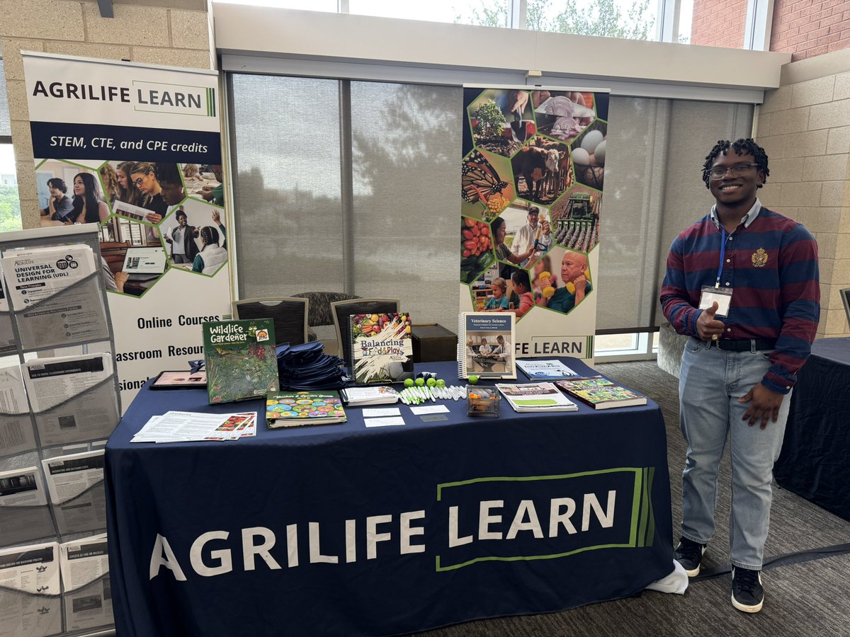 Jouet Lenae | Professional Educator (@jouetdaniels) on Twitter photo We met this young man at Learning Forward Texas…a <a href="/DuncanvilleISD/">Duncanville ISD</a> graduate who now works with Texas A&M’s AgriLearn program. They partner with school’s STEM, CTE Agriculture, and Teacher Continuing Education programs!!! #LFTX25 #AlwaysAPanther #Impact <a href="/LearnTexas/">LearningForwardTexas</a> We met this young man at Learning Forward Texas…a <a href="/DuncanvilleISD/">Duncanville ISD</a> graduate who now works with Texas A&M’s AgriLearn program. They partner with school’s STEM, CTE Agriculture, and Teacher Continuing Education programs!!! #LFTX25 #AlwaysAPanther #Impact <a href="/LearnTexas/">LearningForwardTexas</a>