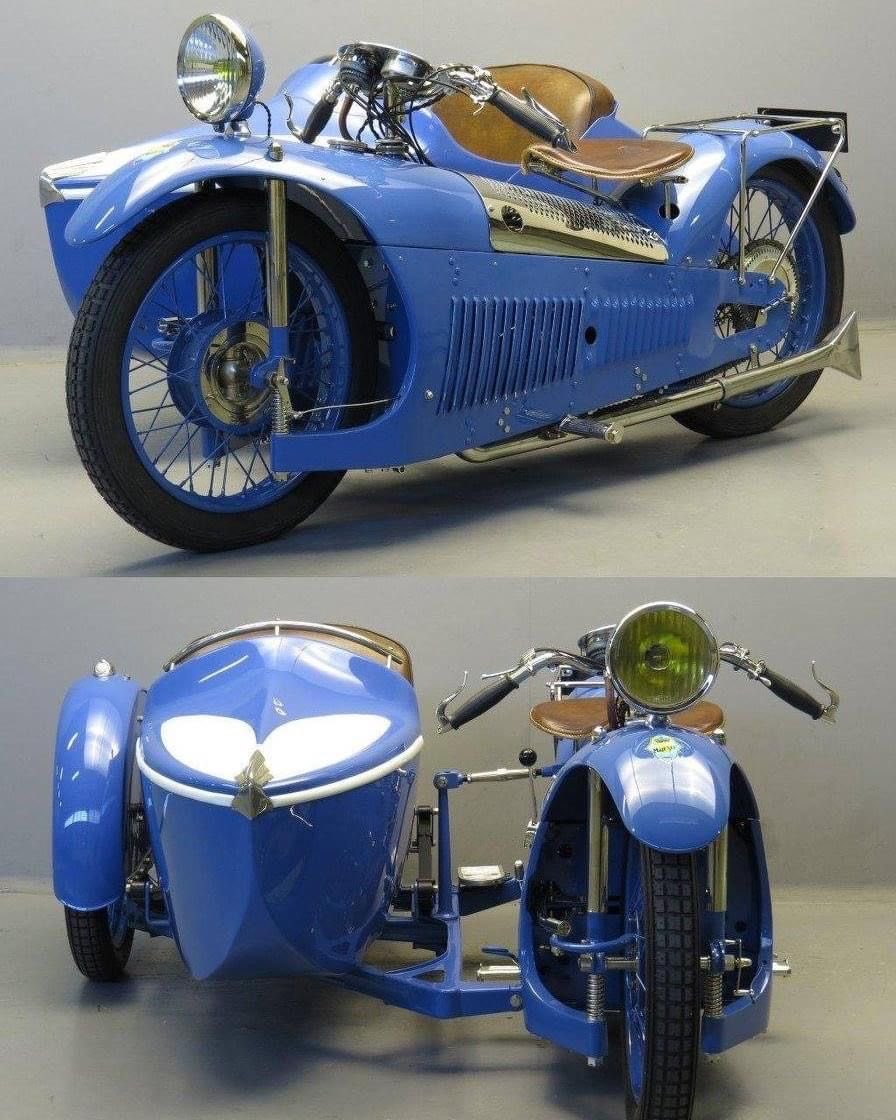 QuirkyRides's tweet image. #French Majestic #motorcycle &amp;amp; sidecar