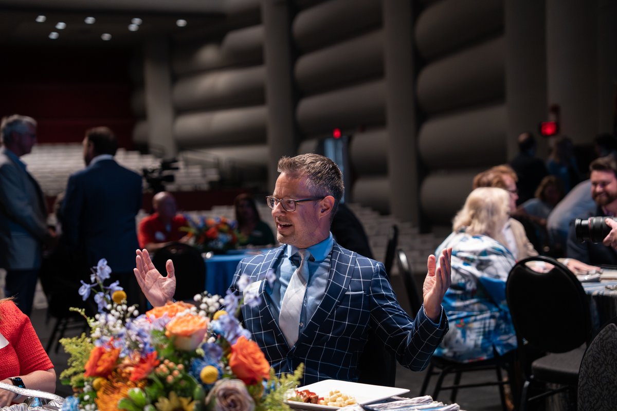 Celebrating the launch of the 2025-26 Cowan Center season! 🤩👏 Ready for a year of talent and entertainment? Explore the lineup by visiting cowancenter.org/2025-26-season/