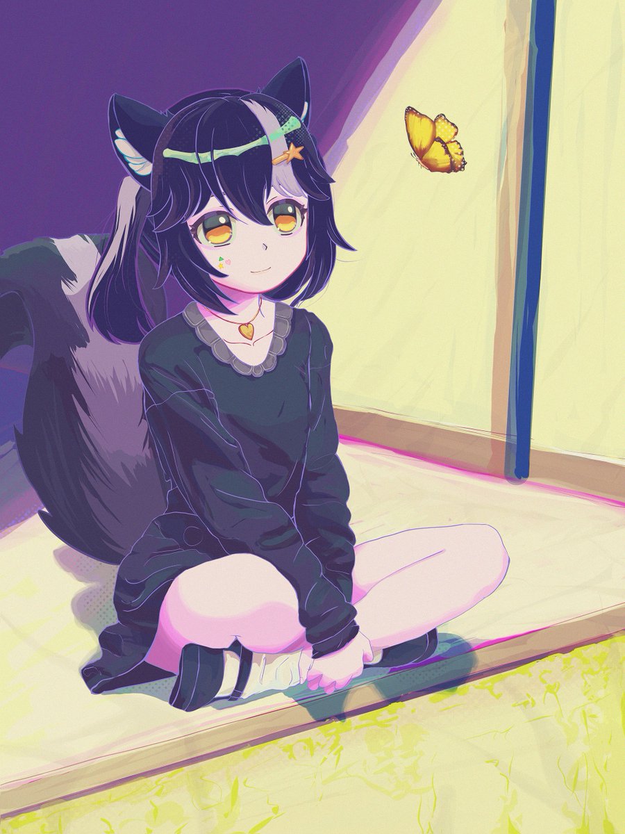 An adorable skunk🦨relaxing with, of course, a beautiful batsard.

#tobsART