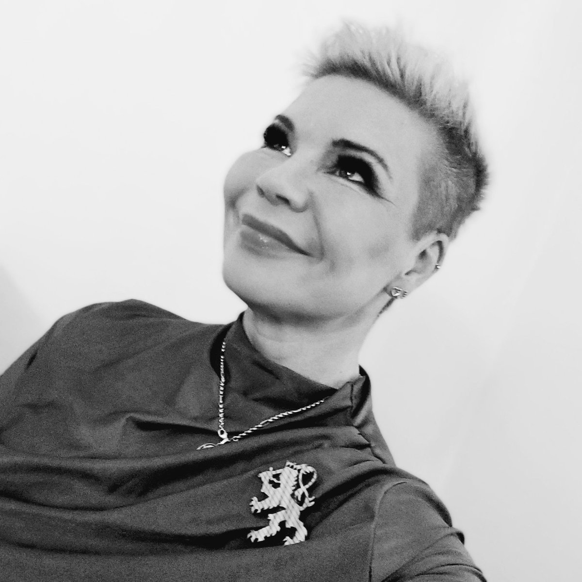 paula werning (@paula_werning) on Twitter photo 💬 Puolustusselonteko on historiallinen.
Suomi kehittää puolustusta osana Natoa – vastuulla ja yhteistyöllä.
Turvallisuus rakennetaan rauhan aikana.
🇫🇮 Emme ole katsojia, vaan tekijöitä. Me suojelemme omaa maata ja kansaa.
#puolustusselonteko #turvallisuus #NATO <a href="/Demarit/">Sosialidemokraatit</a> edu 💬 Puolustusselonteko on historiallinen.
Suomi kehittää puolustusta osana Natoa – vastuulla ja yhteistyöllä.
Turvallisuus rakennetaan rauhan aikana.
🇫🇮 Emme ole katsojia, vaan tekijöitä. Me suojelemme omaa maata ja kansaa.
#puolustusselonteko #turvallisuus #NATO <a href="/Demarit/">Sosialidemokraatit</a> edu