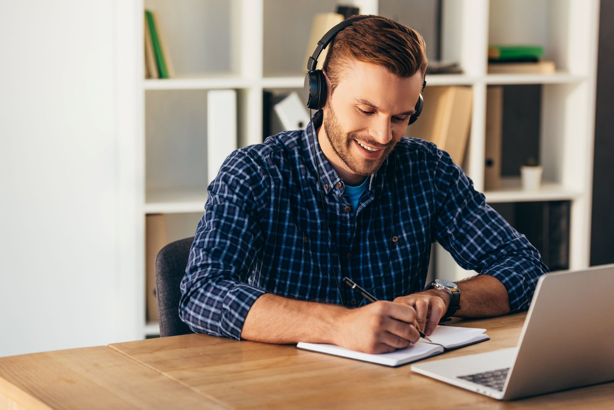 On June 26, join the <a href="/GSAOSDBU/">GSA OSDBU</a> webinar “Success in Government Contracting 101: Responding to a Solicitation”. Learn more about understanding &amp; responding to government solicitations:
gsa.zoomgov.com/webinar/regist…