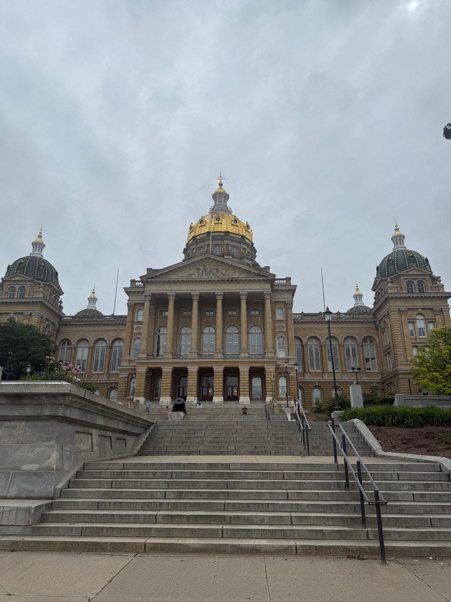 AmbKawar's tweet image. Visited the Iowa State Capitol today—the only state capitol in the US with five golden domes. Met with @AmyBeth1975, President of the Iowa Senate, with whom I had the pleasure of touring the Capitol. Also had the honor to meet with the American Legion Auxiliary Iowa Girls State,…