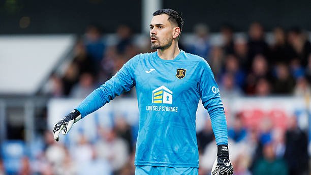 Transfer news LIVE! ✍

EXCLUSIVE! Livingston receive six-figure bid from Champions League bound side for Jerome Prior 🦁 | <a href="/ScottBurns75/">Scott Burns</a> ✍

⬇⬇⬇

dailyrecord.co.uk/sport/football…