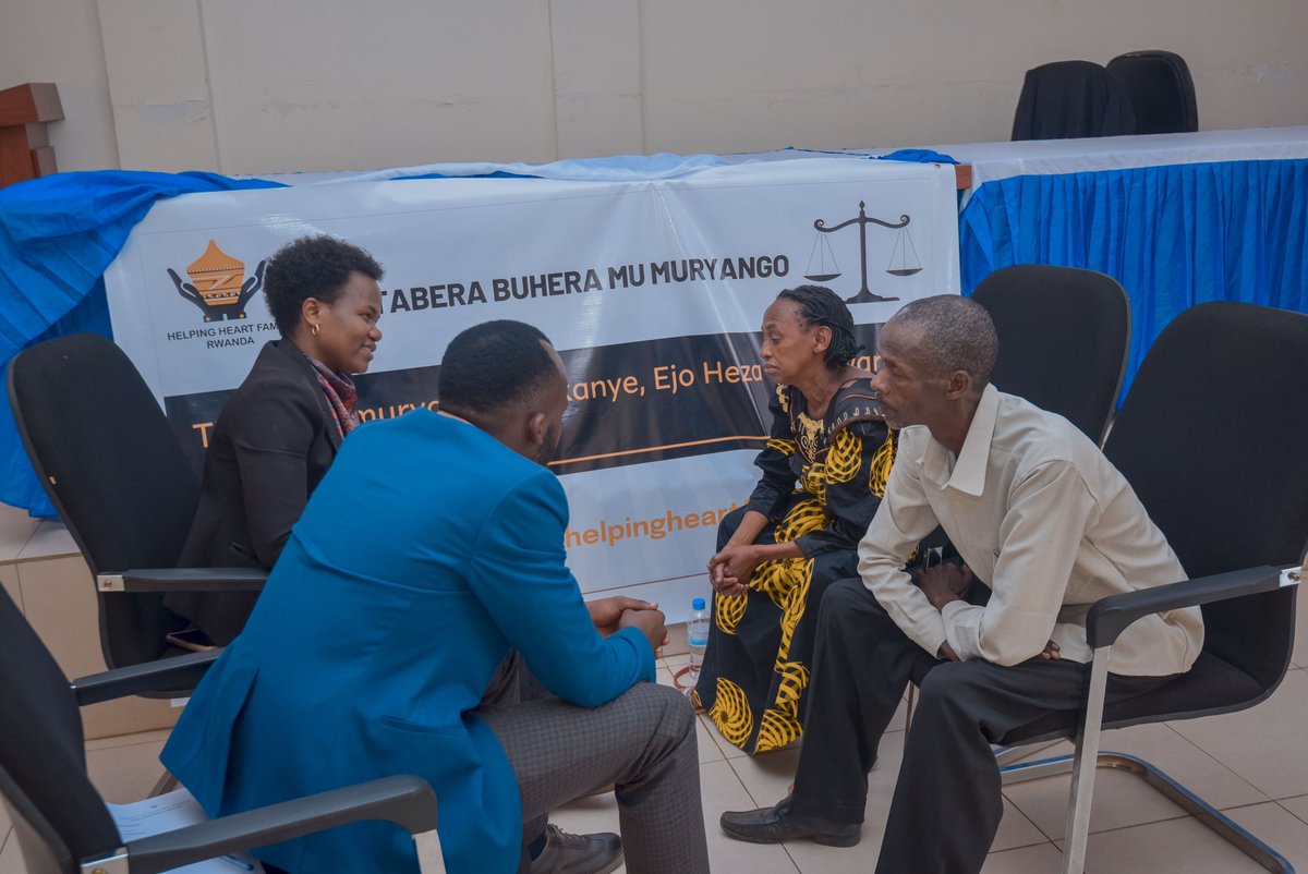 Today in Kinyinya Sector, <a href="/Gasabo_District/">Gasabo District</a> , through our #UbutaberaBuheraMuMuryango initiative, we joyfully concluded a transformative season focused on helping families in conflict.

<a href="/Bayaseseb/">Bernard Bayasese</a> 
#UbutaberaButangiriraMuMuryango
#Youthempweringyouth