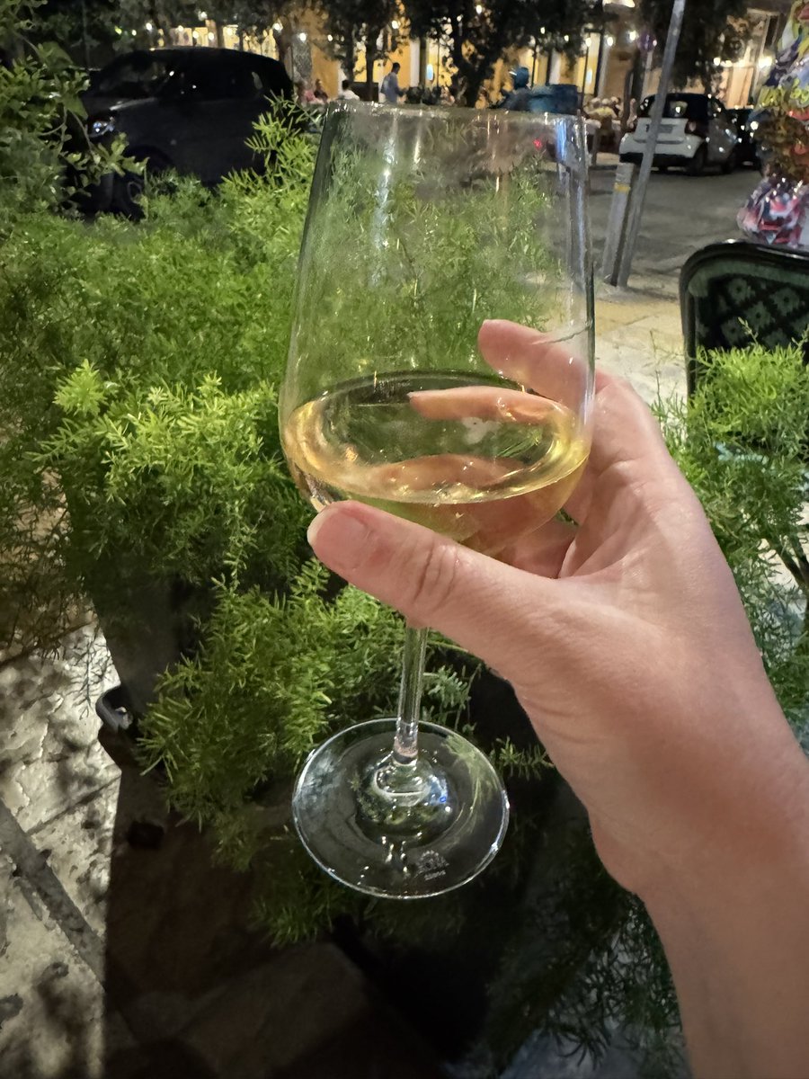 Amy Curtis tweet media