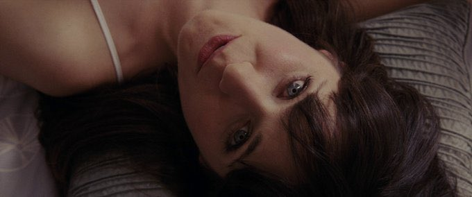TheCinesthetic's tweet photo. 500 Days of Summer (2009) dir. Marc Webb https://t.co/0ACHwH5Onm
