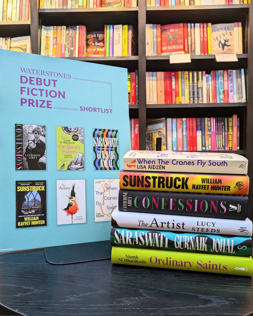 We are delighted to share the shortlisted authors and novels for the Waterstones Debut Fiction Prize 2025! This is an award for exceptional first novels, voted for by booksellers in all our shops. Congratulations to all the shortlisted authors!
#waterstones #wdfp