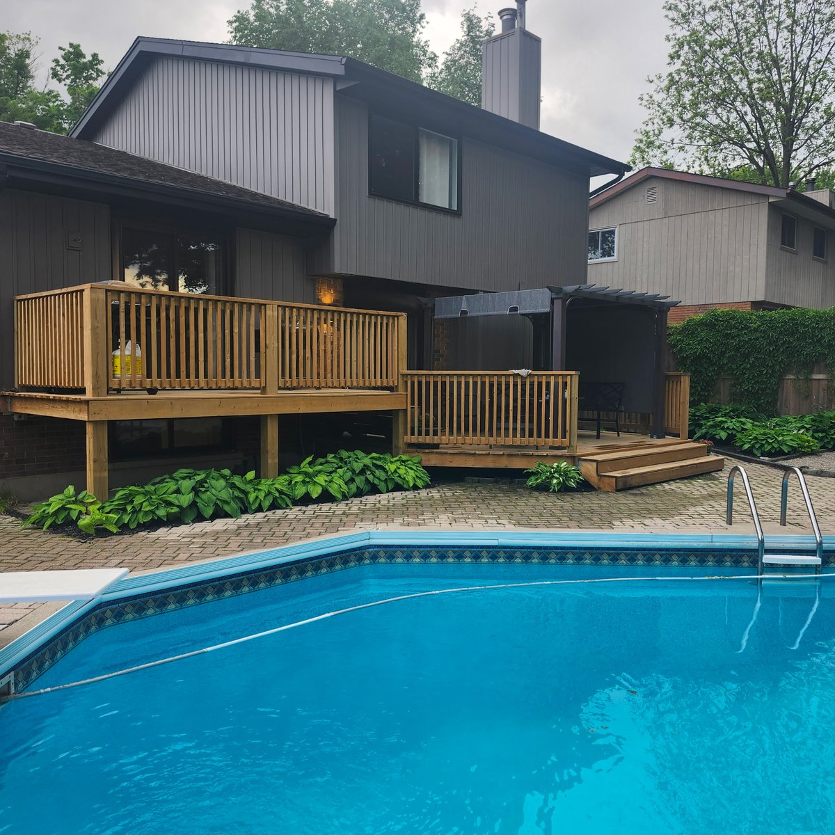 CharlieSarault's tweet photo. 🏡 Coming Soon! 23 Greenbough Crt – $899,900
Fully renovated sidesplit on a quiet court in Kitchener!
✅ 1,800+ sq ft
✅ Gourmet kitchen
✅ Inground pool
📍 Forest Hill
DM for early access!
#ComingSoon #DreamKitchen #IngroundPool
Text for more info 519-504-7788 https://t.co/rqQpFRYIT0