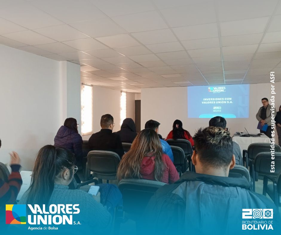 valores_vun's tweet photo. "Dos días de aprendizaje y crecimiento en el taller de educación bursátil para los estudiantes de la carrera de Economía de U.M.S.A. organizada por Valores Unión S.A. Agencia de Bolsa" 
#Programadeeducacionbursatil
#MercadoDeValores 
#educacionbursatil https://t.co/w7fIlpTqnE