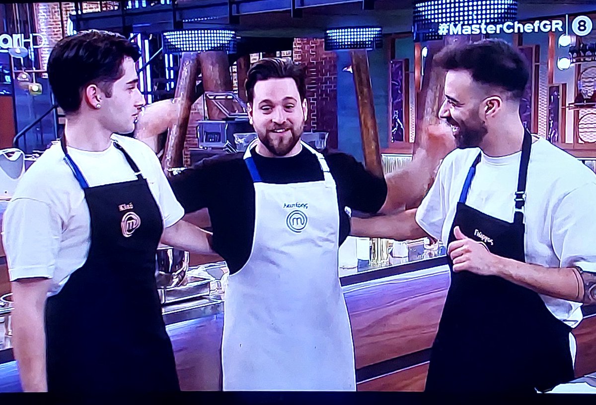 Antonia___Sk's tweet photo. Ναιιιιιιιιι!!!!!!!!!!!🎉🎉🎉
Μπραβοοοοο!!!!🎉🎉🎉🎉
Σήκωσε τοοο....🏆🏆🏆🏆🏆🏆
Μας συγκίνησες μπαγάσα. 
#CancelMasterChefGR https://t.co/f9cBDiN4oI