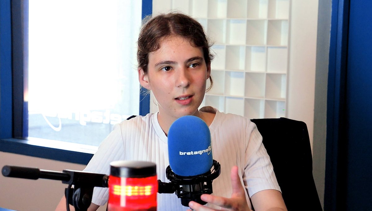 🔵 📅 Demain à 8h15, Elyne Jacquemet <a href="/ely_jqmt/">Elyne Jacquemet</a>, animatrice fédérale des Jeunes socialistes des Côtes d'Armor <a href="/jeunessoc22/">Les Jeunes Socialistes Costarmoricains</a>, sera l'invitée politique de <a href="/stephane_hamon/">Stéphane Hamon</a> dans la matinale de #Bretagne5.

#matinale #invité #politique #B5matin