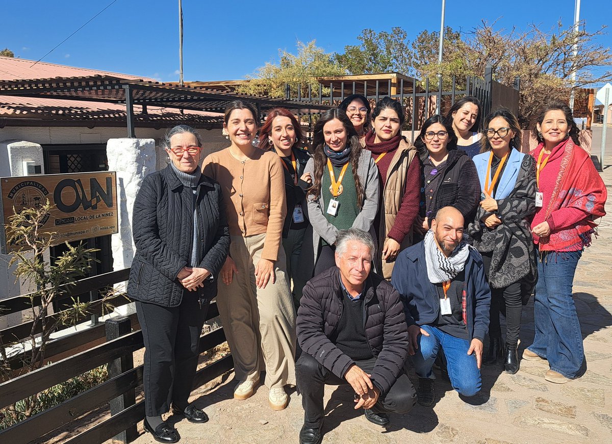 Dsocial_II's tweet image. La subsecretaria Verónica Silva visitó la Oficina Local de la Niñez en San Pedro de Atacama y en la tarde participó de un encuentro junto a los alcaldes de la región en el ayllu de Solor.
@MinDesarrollo
@SubseNinez
@DPRAntofagasta
#SanPedroDeAtacama
#Calama
#Antofagasta