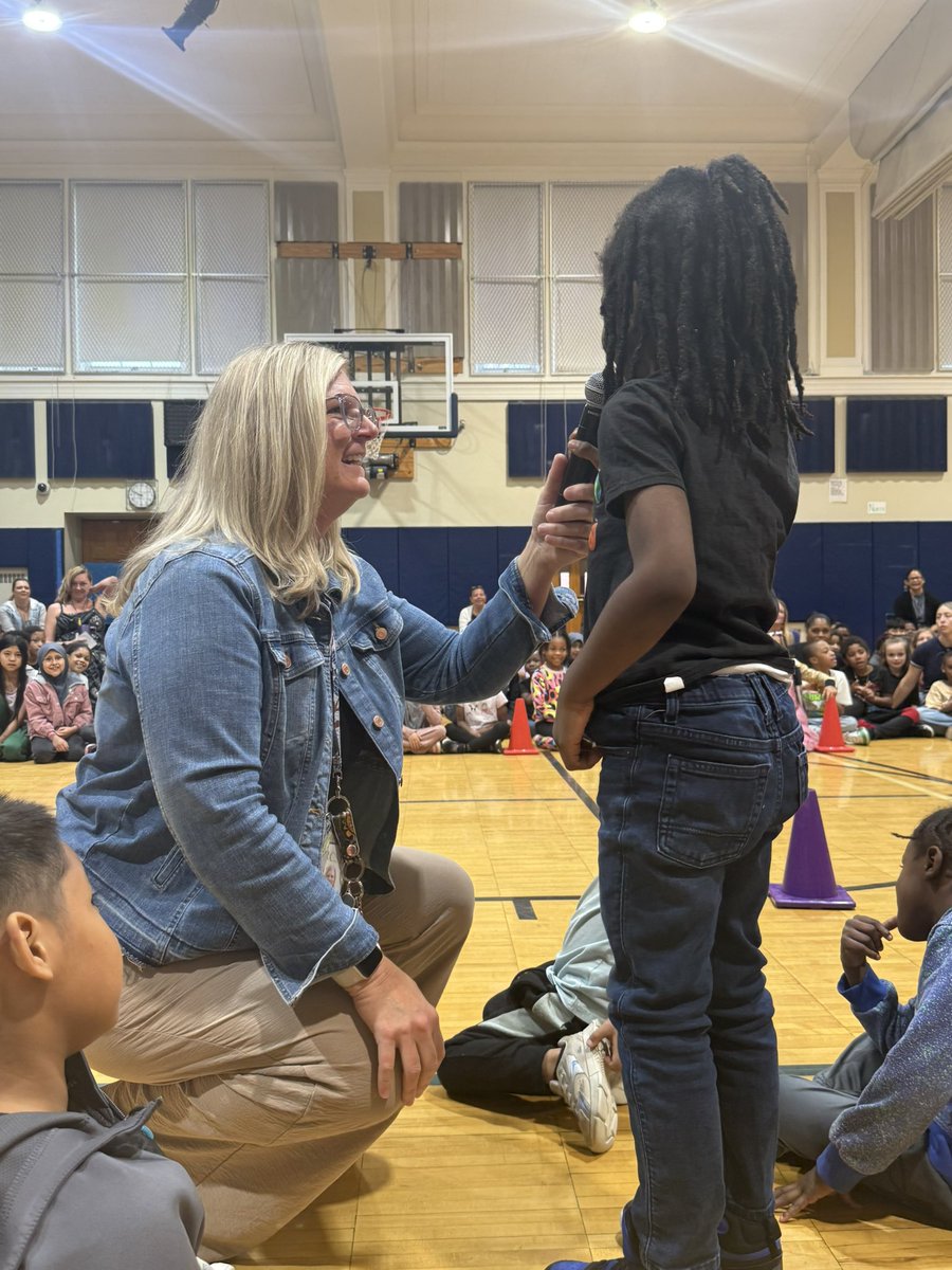 MsRsSpeechRoom's tweet image. Our final @RCSDsch5 Bobcat Family Meeting for the 2024-2025 school year saw us giving each other shoutouts for a job well done, high fiving our friends for a great year and celebrating our monthly Spotlight winners who do things the Bobcat Way everyday! @RCSDNYS @SuperStrickland
