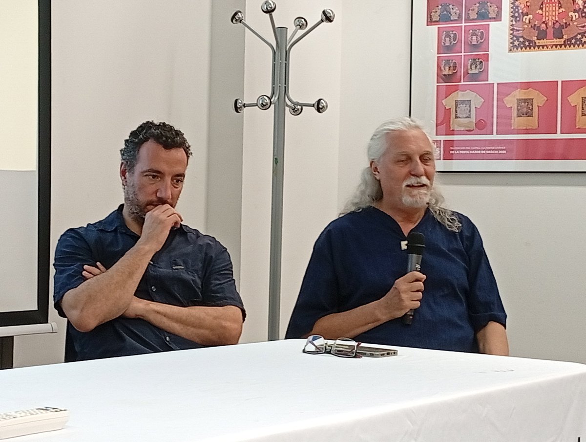 També s'ha presentat el llibre "L'Àliga a Catalunya: catàleg il·lustrat, història i músiques" fet per l'<a href="/aligadegracia/">Àliga de Gràcia</a>. Gràcies Jordi, Albert, Héctor i Fernando!