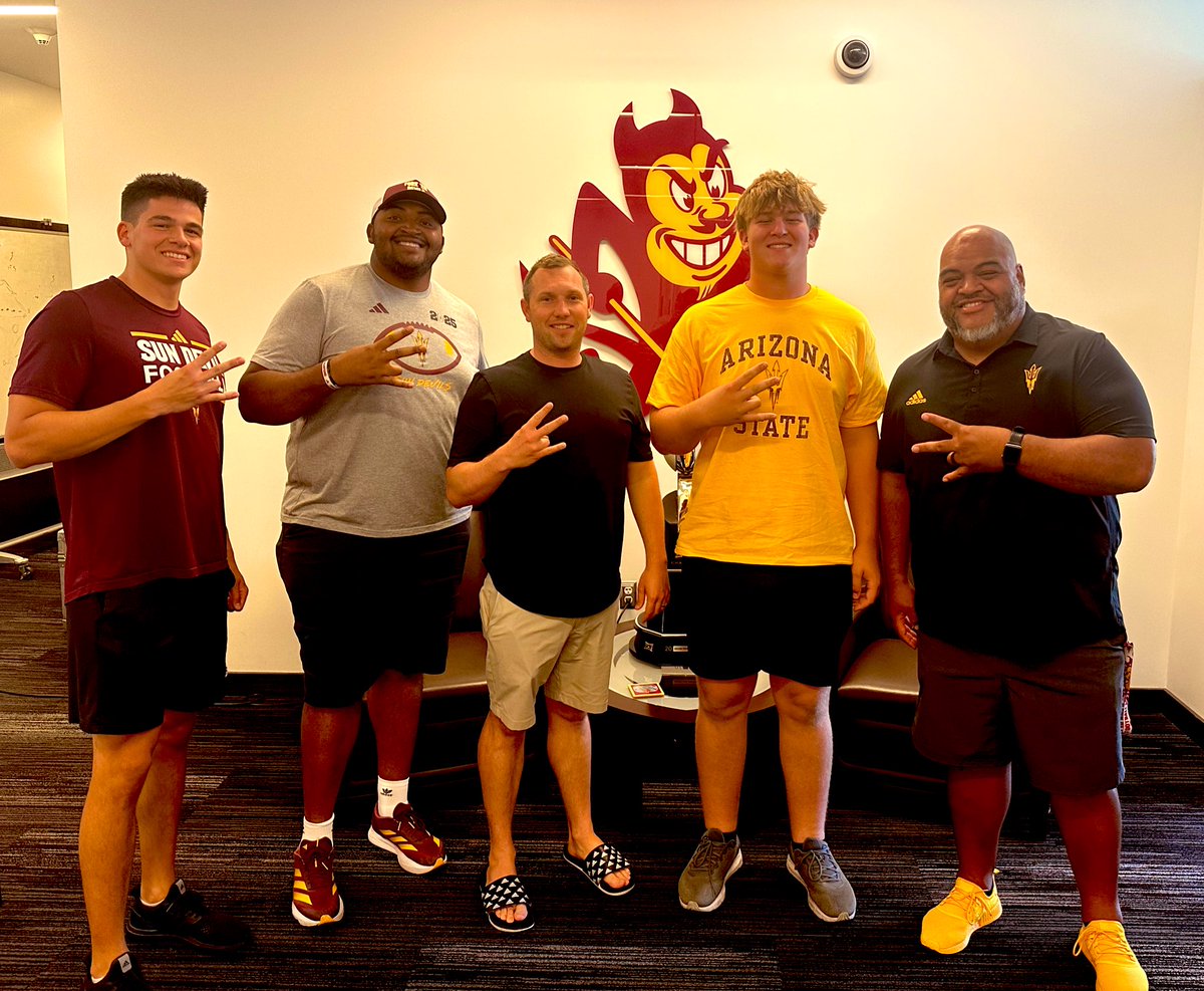 Peyton Miller (@peytonmill09) on Twitter photo I had a great visit at <a href="/ASUFootball/">Sun Devil Football</a> today. Thanks to <a href="/KennyDillingham/">Coach Dillingham</a> and <a href="/CoachTuitele/">Saga Tuitele</a> for the time and hospitality. #ForksUp I had a great visit at <a href="/ASUFootball/">Sun Devil Football</a> today. Thanks to <a href="/KennyDillingham/">Coach Dillingham</a> and <a href="/CoachTuitele/">Saga Tuitele</a> for the time and hospitality. #ForksUp