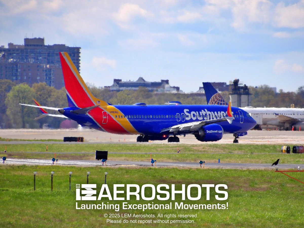 LEMAeroshots's tweet photo. She’s here to spread love to others! Happy 54th Birthday to the airline with a heart! -LEM 🥳🎂🥰💙🙌🏻

✈️ @SouthwestAir @Boeing #737MAX 8 🎨 Heart Livery 🔢 #N8856S 📍 DCA (@Reagan_Airport) 🛬 Runway 1 🗓️ April 4, 2024 📸 @Kodak @KodakPIXPRO AZ528

#FlyReagan #DCA #SouthwestHeart https://t.co/YemjZFIhSx