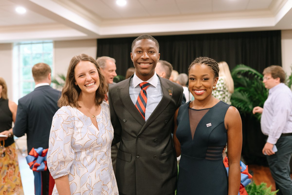 SamfordU's tweet image. Yesterday, we celebrated the ribbon cutting for our newest Greek residence halls and the Bill and Kimeran Stevens Plaza—beautiful additions to campus that will help community thrive for years to come. 📸
Learn more about these exciting new spaces here: ms.spr.ly/6015SQaJU
