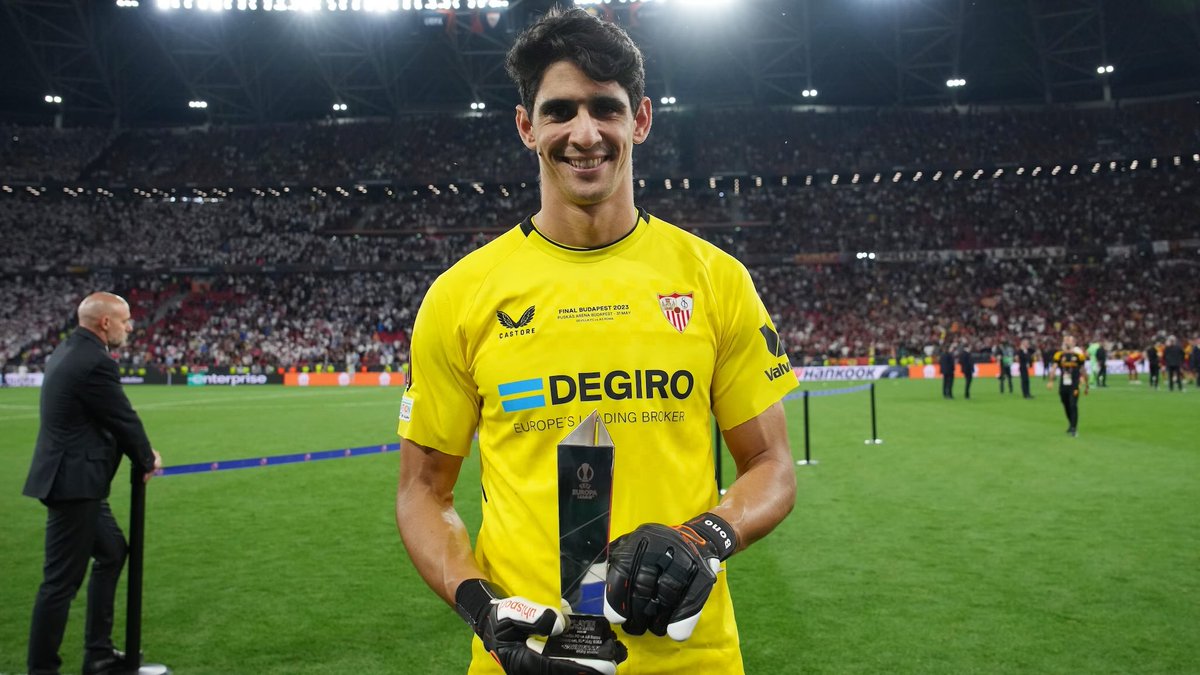 Un portiere sontuoso