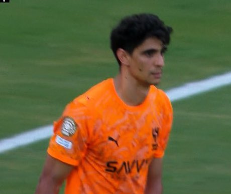 رجال ، صنديد ، راس قوم ، شيخ  فارس ، مقدام ، عظيم ، كبير ، شهم  كريم ، جبار ، سند ، قويّ ، سمْح  نشمِي ، عضيد ، قادح ، شجاع ، فارس  كفو ، صقر ، بطل ، ذيبان ، نسر ، صقر ، فَتَّاك رجُل ، كفُو ، كرِيم ، شيخ ، شَامخ ، شهْم ، شديّد ، مهيب ، مهاب ، مطنوُخ ، محْزَم