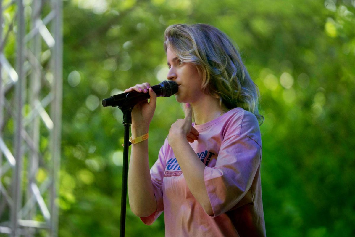 FIK DU LÆST : Carlina de Place sang smukt, men hun var desværre ikke den, der sang højest gaffa.dk/anmeldelser/20…