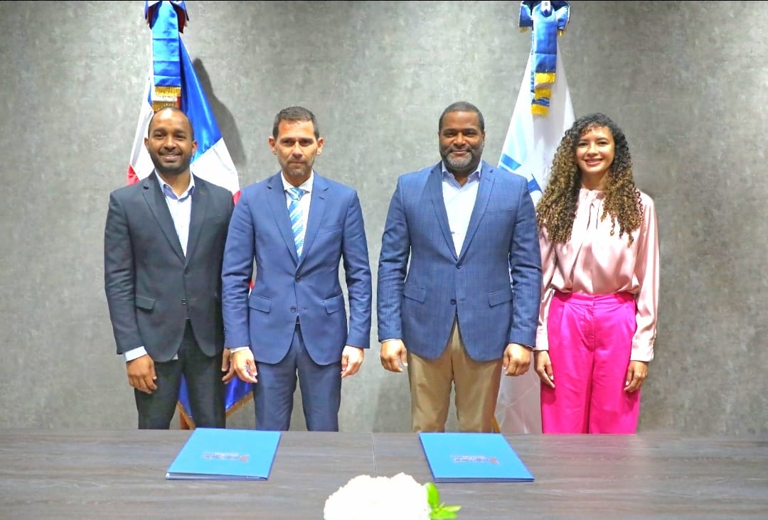 La DGAPP, dirigida por Andrés Lugo Risk, contrató a la firma alemana TÜV Rheinland Certio, representada por su director Rodrigo Radovan, para el acompañamiento  en el diseño, estructuración e implementación del proyecto #ITV en #RD, asegurando calidad con estándares globales.