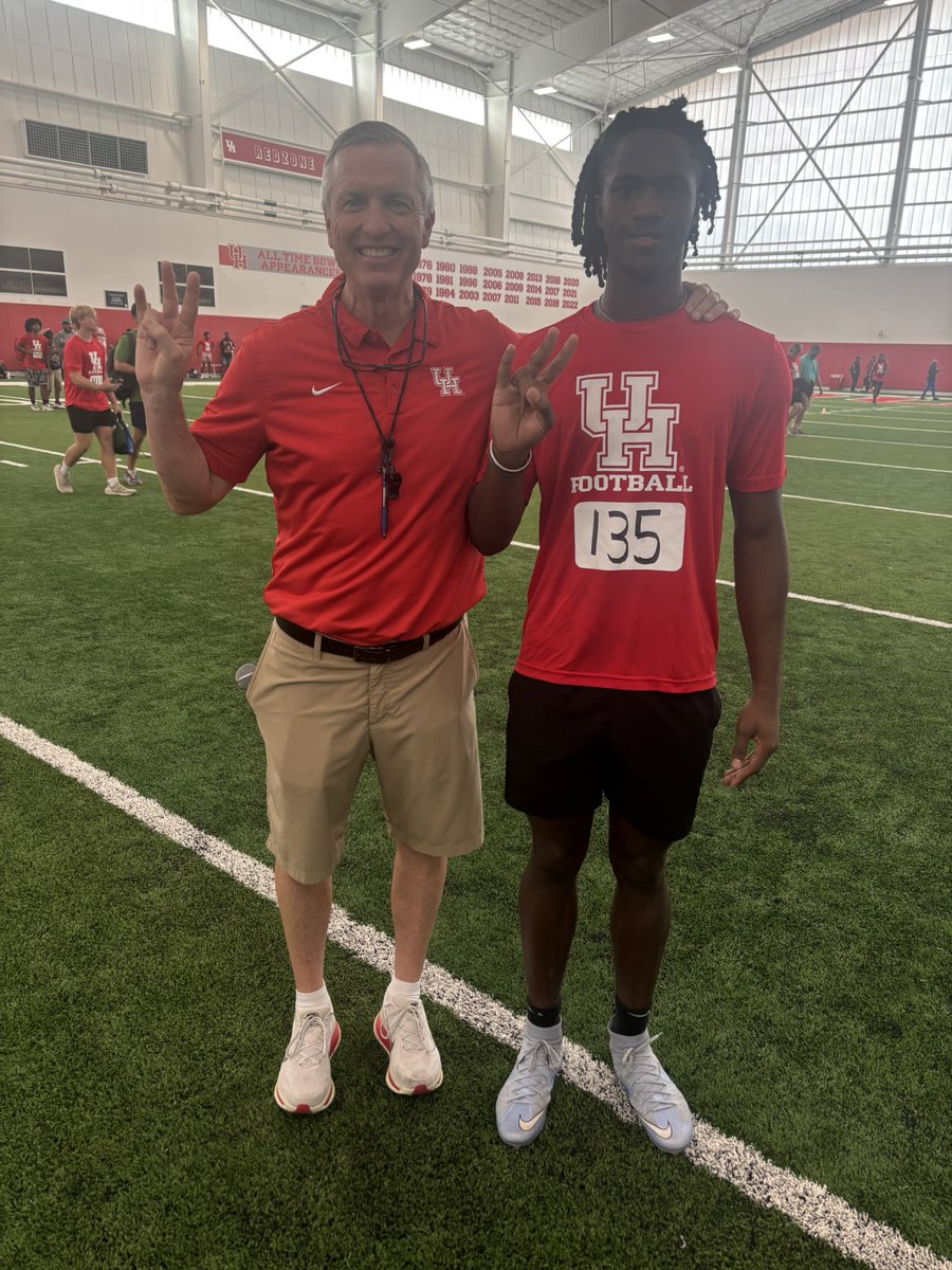 Isaiah reed (@isaiah_reed1) on Twitter photo #AGTG After I great camp and a great conversation with <a href="/CoachWEFritz/">Coach Willie Fritz</a> I am blessed to receive my second d1 offer from the university of Houston thank you to all the coaches who kept in contact <a href="/Bell_Brian_/">Brian Bell</a> <a href="/CoachHenryStone/">Henry Stone</a> <a href="/j_wayne3/">Jordy Joseph</a> #AGTG After I great camp and a great conversation with <a href="/CoachWEFritz/">Coach Willie Fritz</a> I am blessed to receive my second d1 offer from the university of Houston thank you to all the coaches who kept in contact <a href="/Bell_Brian_/">Brian Bell</a> <a href="/CoachHenryStone/">Henry Stone</a> <a href="/j_wayne3/">Jordy Joseph</a>