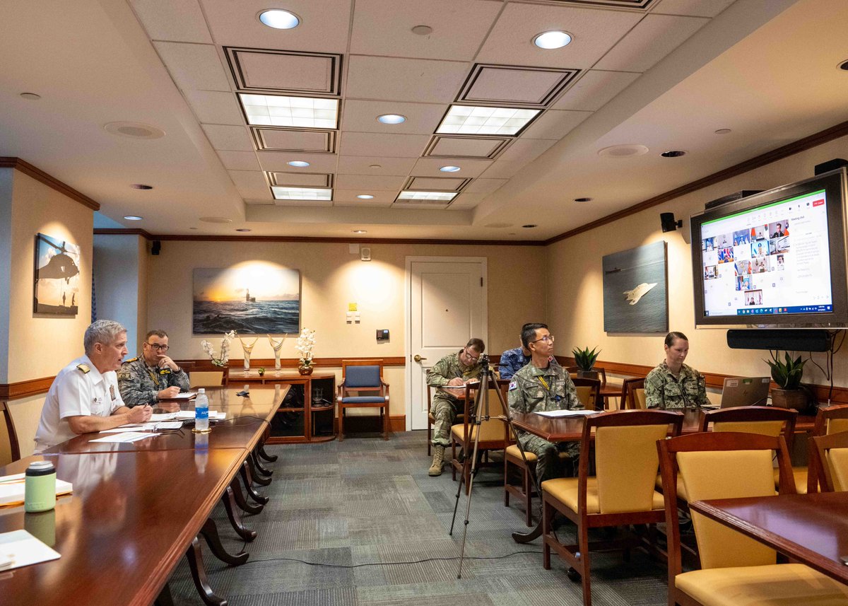Adm. Steve Koehler hosted the 12th Multilateral Maritime Virtual KLE from COMPACFLT Headquarters in Pearl Harbor, Hawaii, June 17, 2025. Representatives from 19 nations participated in the engagement.

Read more: cpf.navy.mil/Newsroom/News/…