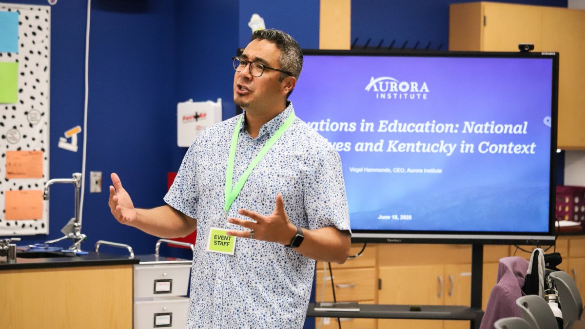 alchemy_collab's tweet image. we spent the day at momentum w/ky’s educators, students & partners working for vibrant learning. proud to support this work & help tell the story of transformation. @ElevatEDSt123 @kids_inspire @UKNextGen @KyDeptofEd @NKCESKids1st @DrSmithkaec #momentum2025 #kuwl #alchemycollab