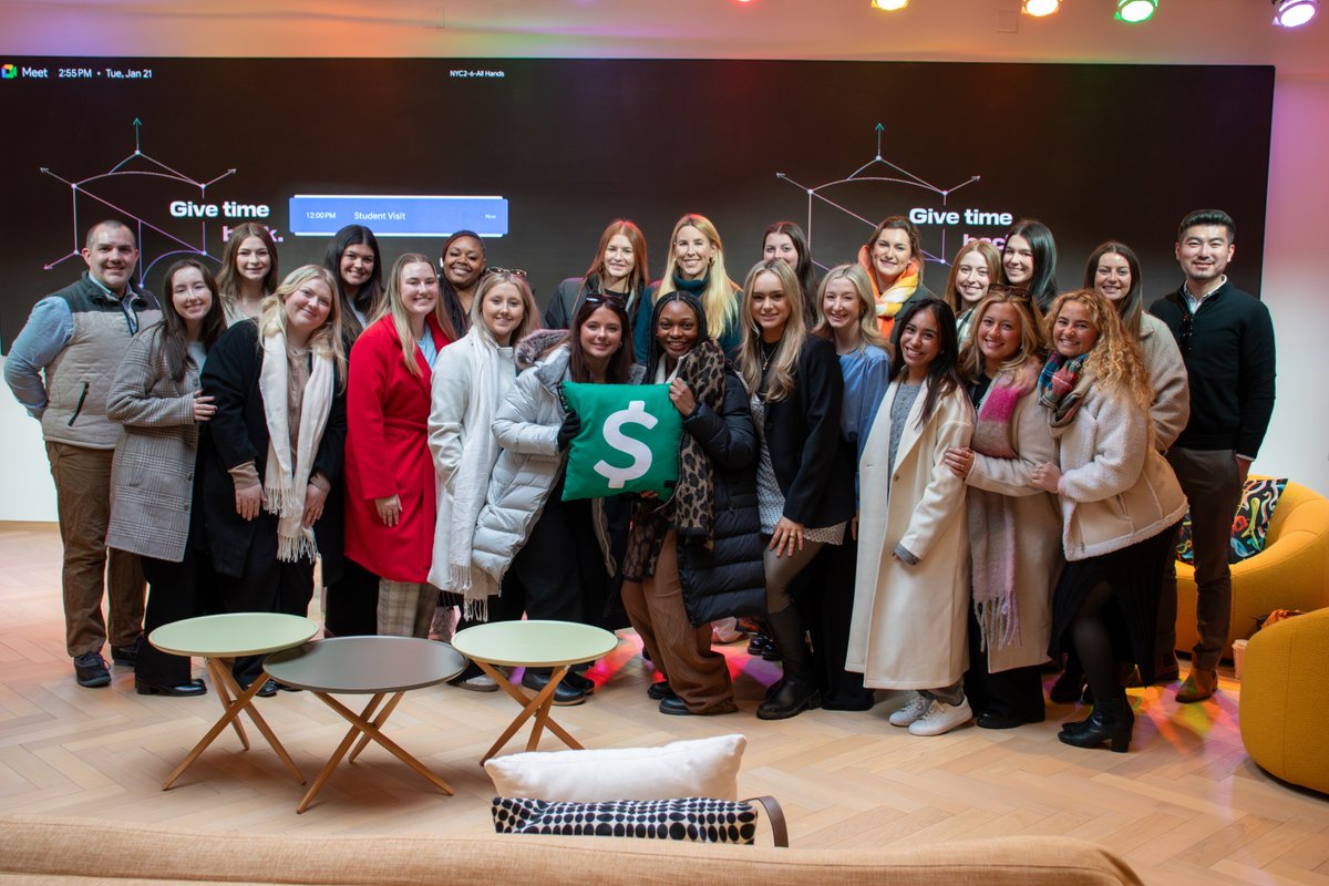 UTCCI's tweet image. Summer is here, but we're still looking back at the moments that put the 2024-25 academic year on the map — literally with @tombrasutk’s trips to NYC, Atlanta, & Chicago! Students met with pros at @tombras, @CashApp, @Fleishman, @GSP, @Pinterest & more on their trips.