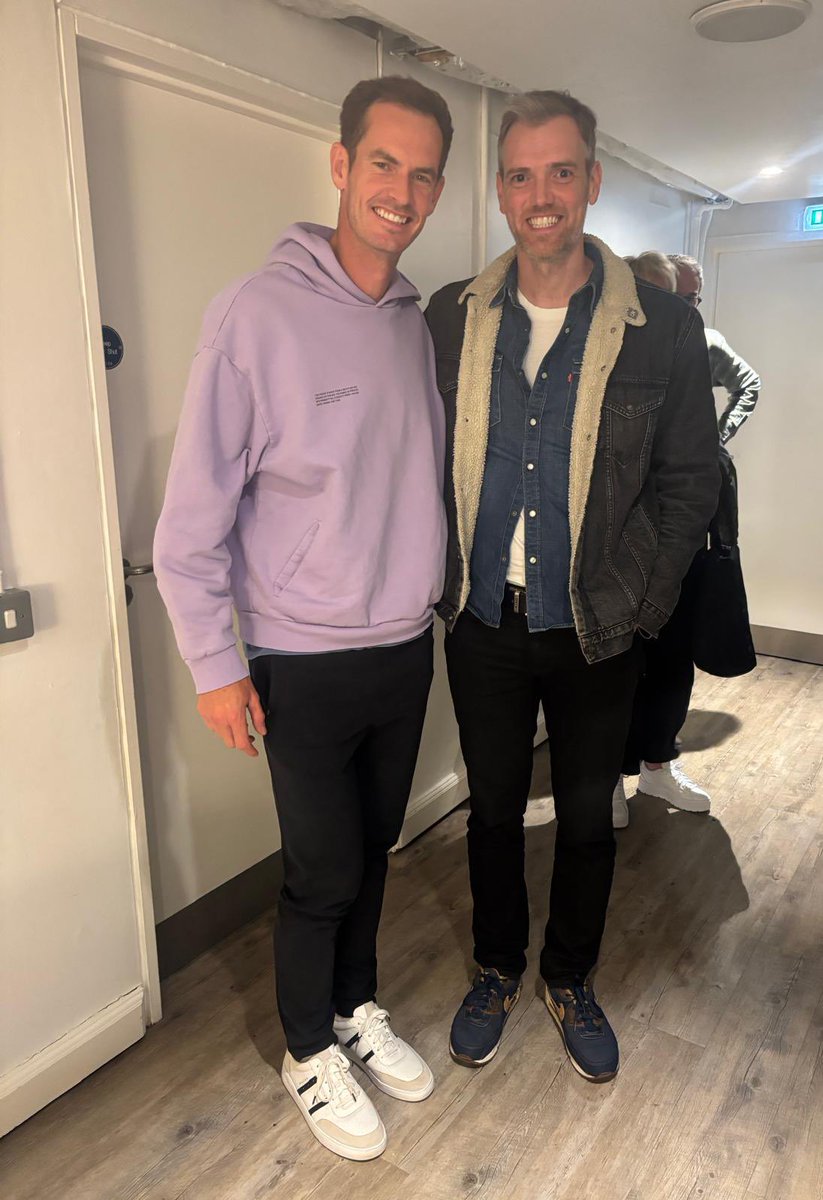 Duncan__Murray's tweet image. Proud brother 👏 I mean, he didn’t do a handstand or sing a song about mum @JudyMurray but still…great show 😊🏏