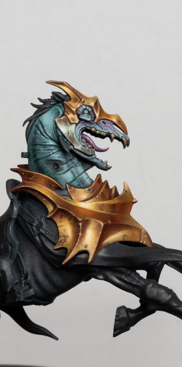 Daemonrich's tweet image. Here's another update for my mounted vampire (well, his horse!) There's still a lot to do on the head area, but it's starting to make more sense now at least.
#WarhammerCommunity #PaintingWarhammer #WarhammerCommunity #AdWip
