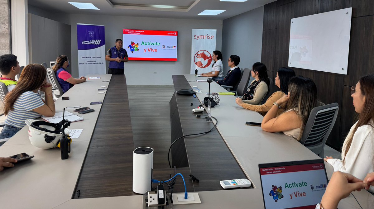 Coordinación Zonal 7-SALUD 🇪🇨 (@salud_cz7) on Twitter photo #LaPeaña | El Distrito 07D01 de <a href="/Salud_Ec/">Ministerio de Salud Pública 🇪🇨</a> entregó el certificado "Actívate y Vive" 🏅 a DIANA FOOD, por su compromiso con la promoción de entornos laborales saludables y el bienestar integral de sus colaboradores.
#MSPEnTerritorio
#ElNuevoEcuador #LaPeaña | El Distrito 07D01 de <a href="/Salud_Ec/">Ministerio de Salud Pública 🇪🇨</a> entregó el certificado "Actívate y Vive" 🏅 a DIANA FOOD, por su compromiso con la promoción de entornos laborales saludables y el bienestar integral de sus colaboradores.
#MSPEnTerritorio
#ElNuevoEcuador