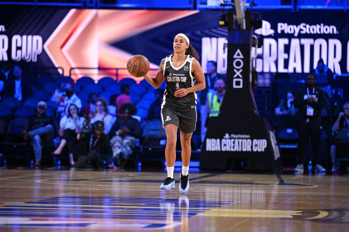 BrandBombPR's tweet image. 🏀"Playstation NBA Creator Cup" returns to Las Vegas!🎮 
The ultimate fusion of hoops, entertainment and creator culture is back during NBA 2K26 Summer League, happening at The Pavilion at UNLV on Wednesday, July 9, from 7–9 p.m. PST. Tickets are only $20!