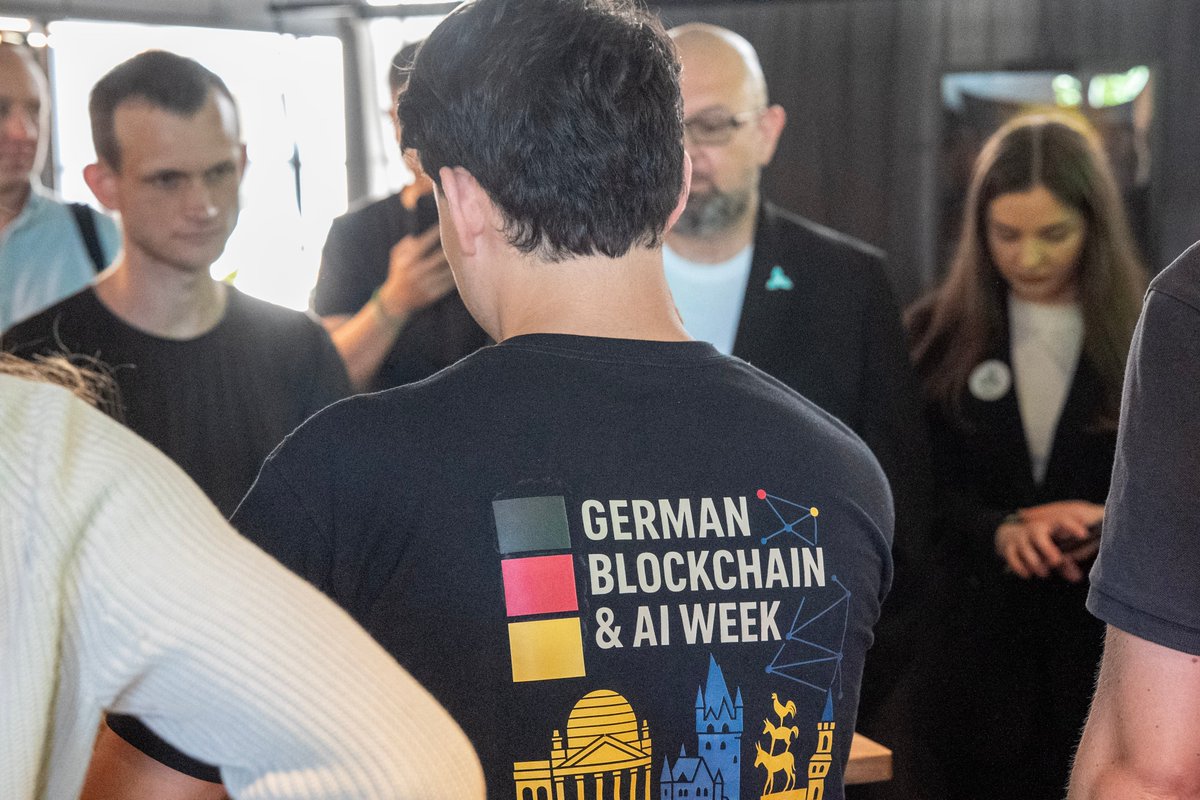 gbweekofficial's tweet photo. Checkmate!♟️ 
Michael Yumin Gehles goes down in a legendary match against the one and only face behind Ethereum, #VitalikButerin. What a moment at German Blockchain & AI Week 🇩🇪 in Berlin!

 Our purpose: "Driven by value, for the community."💡
#germanblockchainweek
