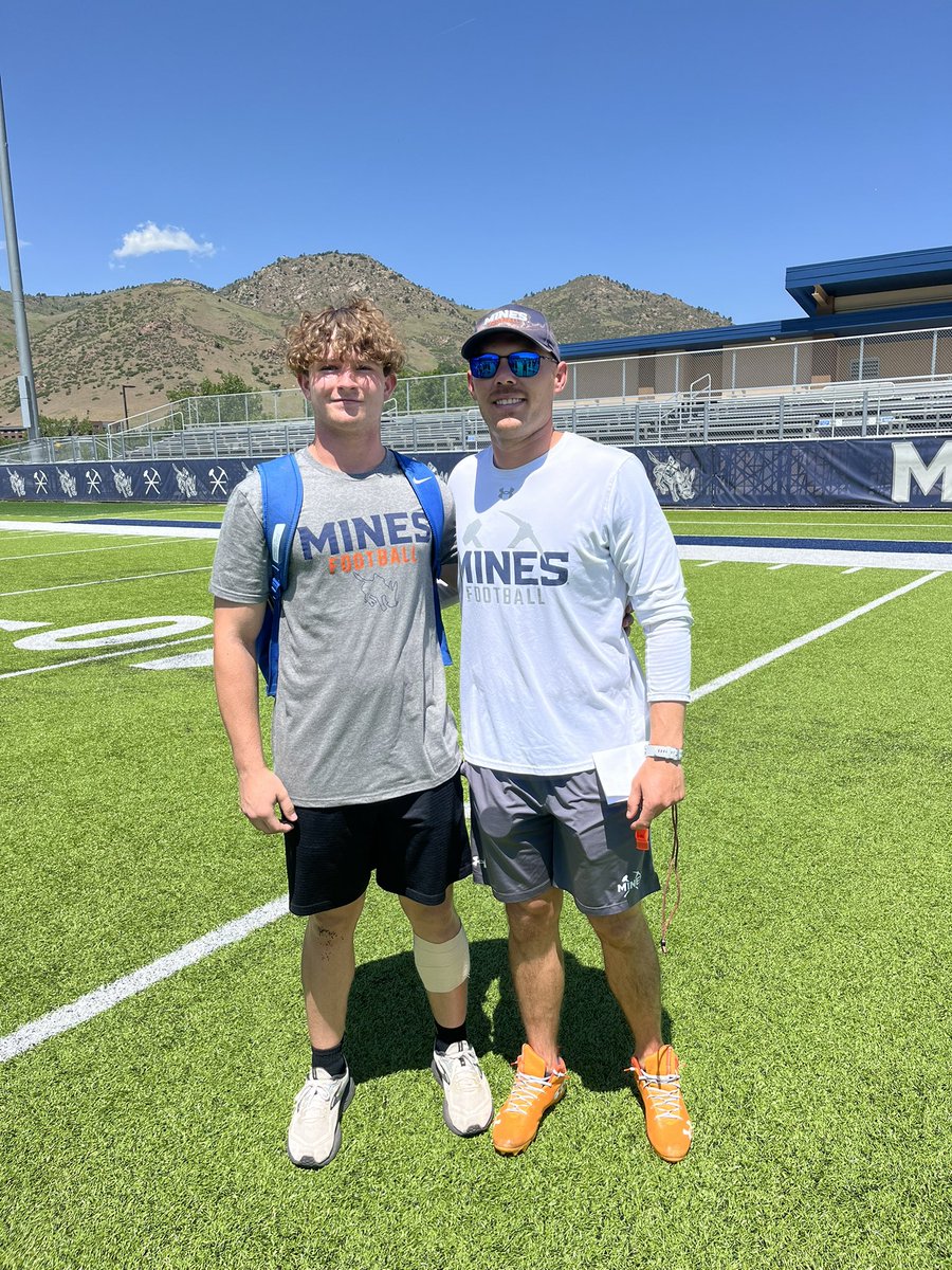 liam_walters25's tweet image. Had a great time competing and learning at @MinesFootball I appreciate @CoachAMakransky and @RyanLewis_38 for the feedback. And thank you @coachTthomas6 for staying on in touch with me. @LLionsFootball