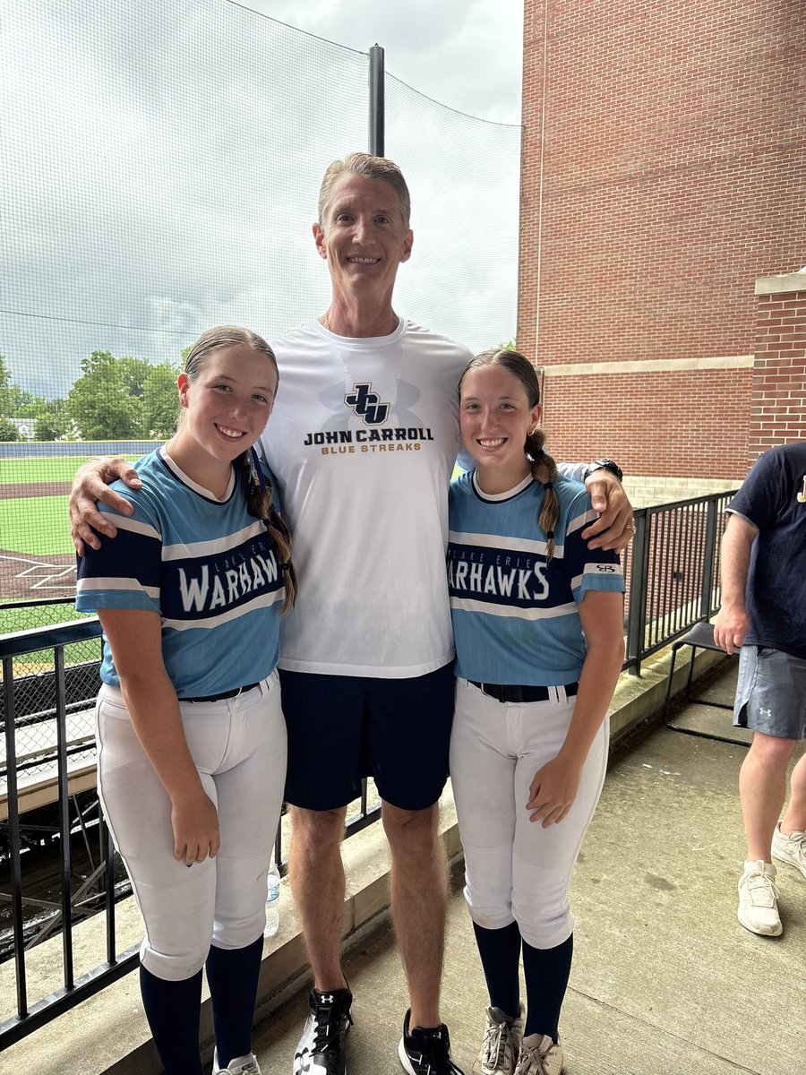 What a great camp today at <a href="/JohnCarrollSB/">John Carroll University Softball</a> despite the rain I had a blast!! Energy was up and I had so much fun! Thank you <a href="/CoachScibelli/">Coach Tony</a> for a great day! Go Blue Streaks! 💙⚡️#WarhawkWay #JCU