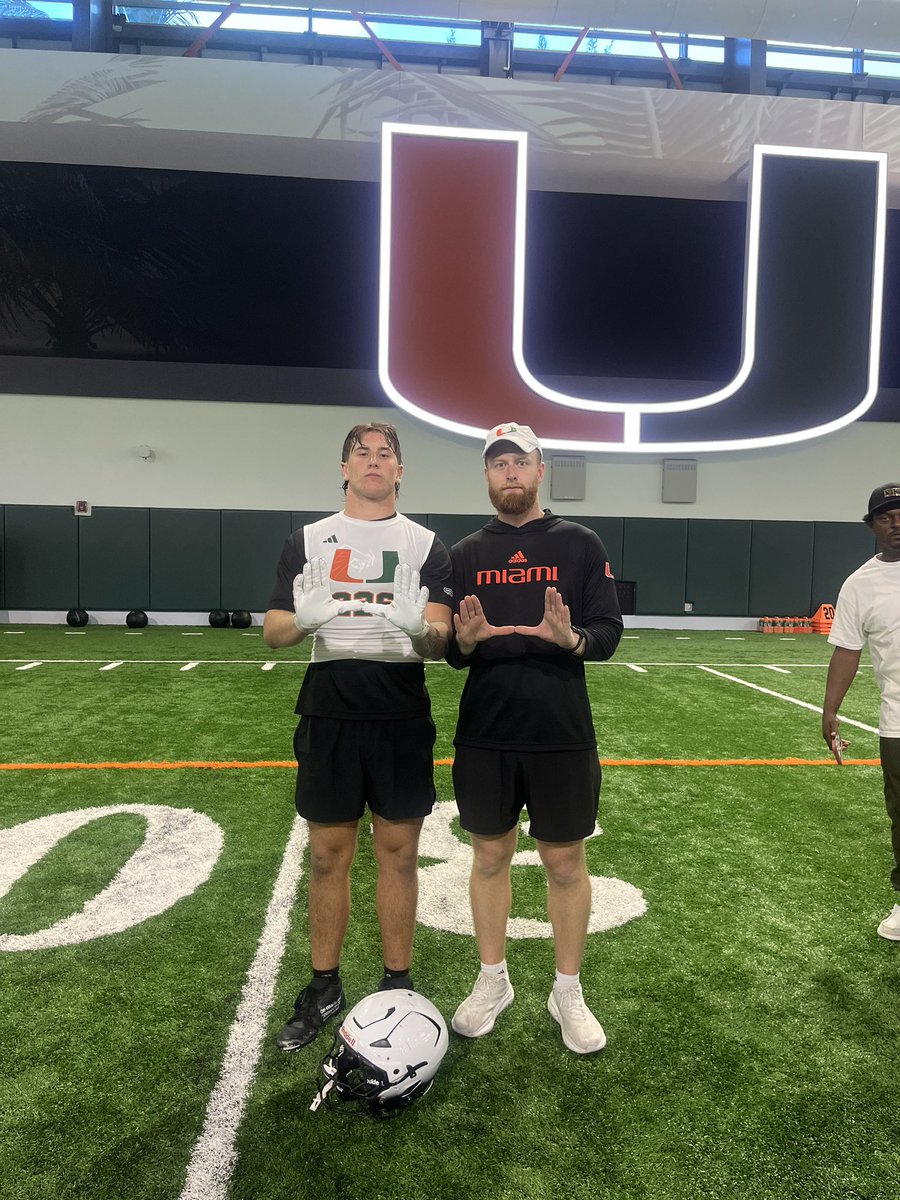 JRTell15's tweet image. WOW what a great experience I had today at THE University of Miami going on a VISIT prior to camp got taught A lot of new things and got to work on my craft! GO CANES 🙌🧡💚 @CanesFootball  @CoachBerry247 @JensenFootball @caffeyjbhs @DaruStrong @coach_cristobal @CoachWoodiel…