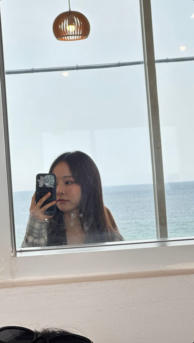 vivi instagram story update ♡