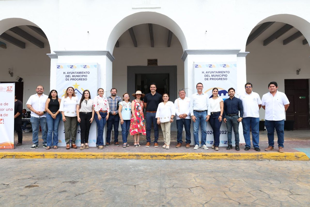 erikrihaniglez's tweet image. Recibimos a la @CODHEY y a la sección 57 del SNTE, para dar el banderazo del programa “Derechos Humanos en tu Municipio”. Seguimos trabajando por un #ProgresoParaTodos.
#100xProgreso