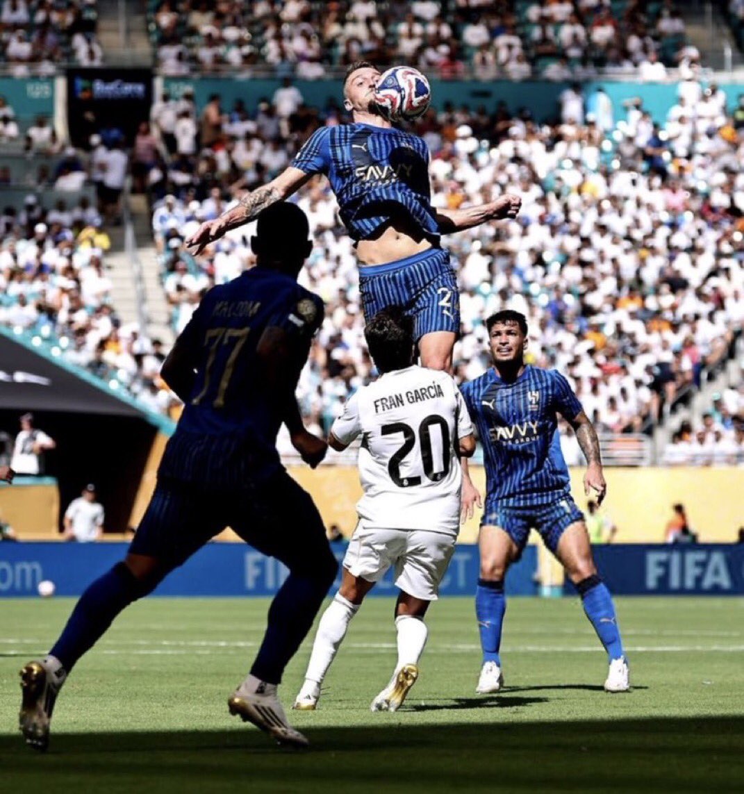 manamahdi's tweet photo. سافيتش ومباراة للتاريخ #الهلال https://t.co/SX4p2L7wC9