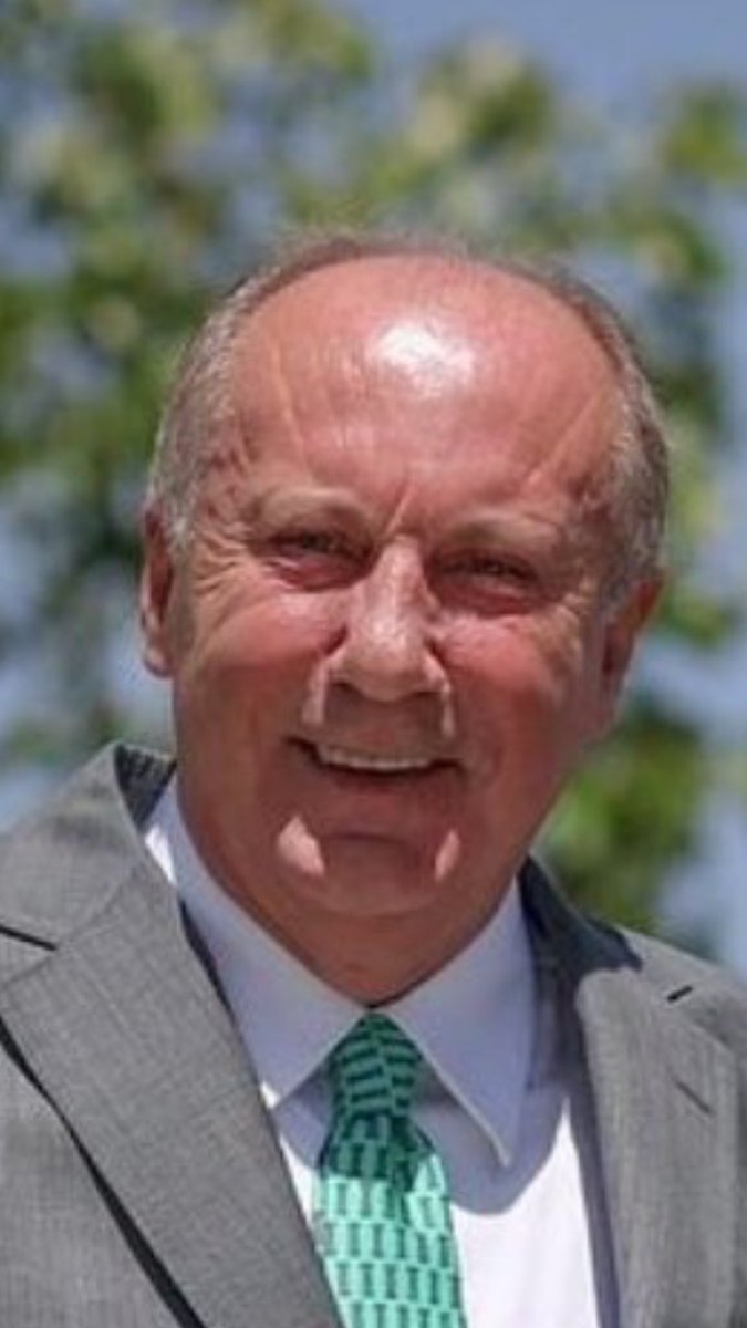 “Adam kazandı” deyip, cepteki seçimi, kendisine emanet oyları satan, seçim gecesi ortalıktan kaybolan PİSLİK herif..