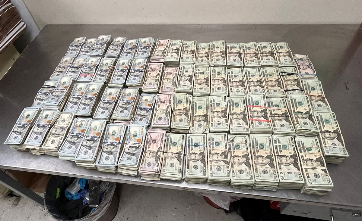 HSI_SanAntonio's tweet image. ICE HSI Rio Grande Valley along with @CBPSouthTexas seized nearly $900,000 in undeclared bulk cash at the Anzalduas Port of Entry in Mission, TX. This significant interdiction highlights ongoing efforts to disrupt illicit financial activities at U.S. borders.