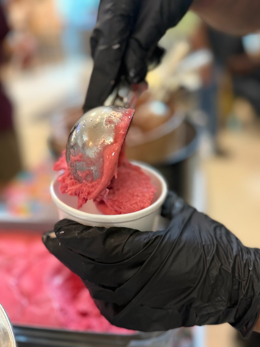 ibbgatech's tweet image. 🍦✨ The IBB community came together for a sweet celebration at our 5th Annual Junteenth Ice Cream Social! We commemorated #Juneteenth and kicked off the summer with scoops, smiles, and sunshine. Thanks to everyone who made it a hit! 🌞🍨