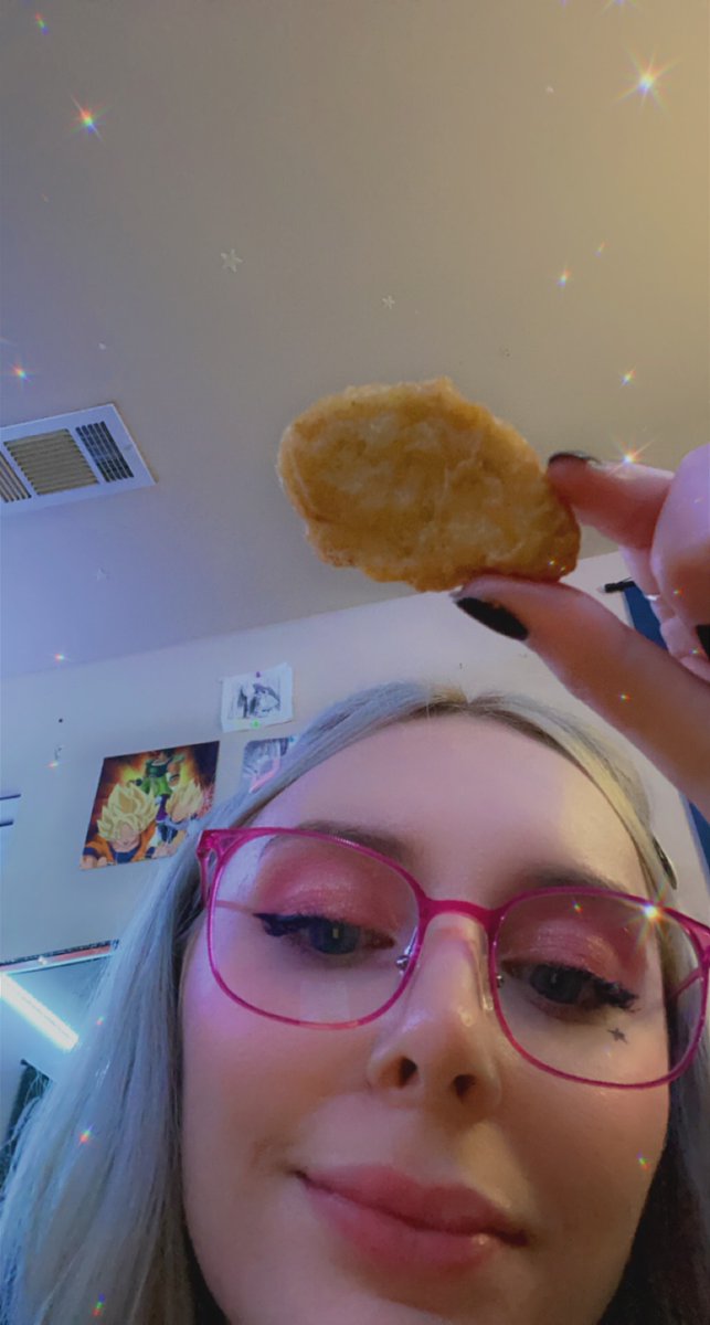 ashton 💫 tweet media