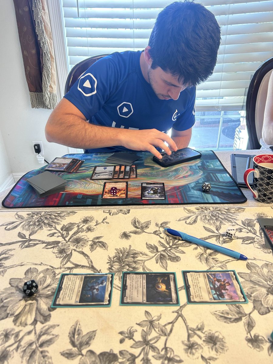 This is <a href="/MoggedC/">Mogged (Charis Kikidis)</a> simulating what it's like to play against him on Magic Online 😂😂😂